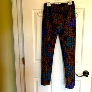 Lularoe OS floral legging